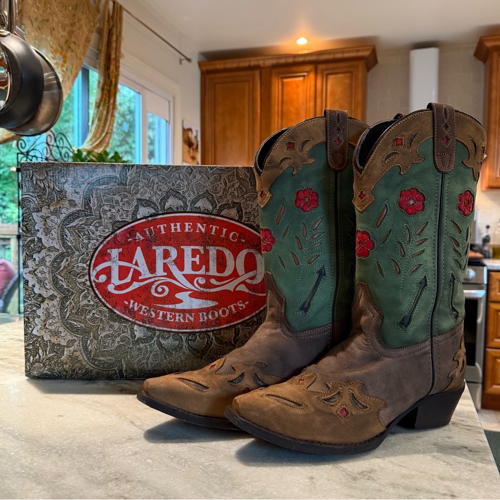 Laredo Tan and Teal Western Boots
